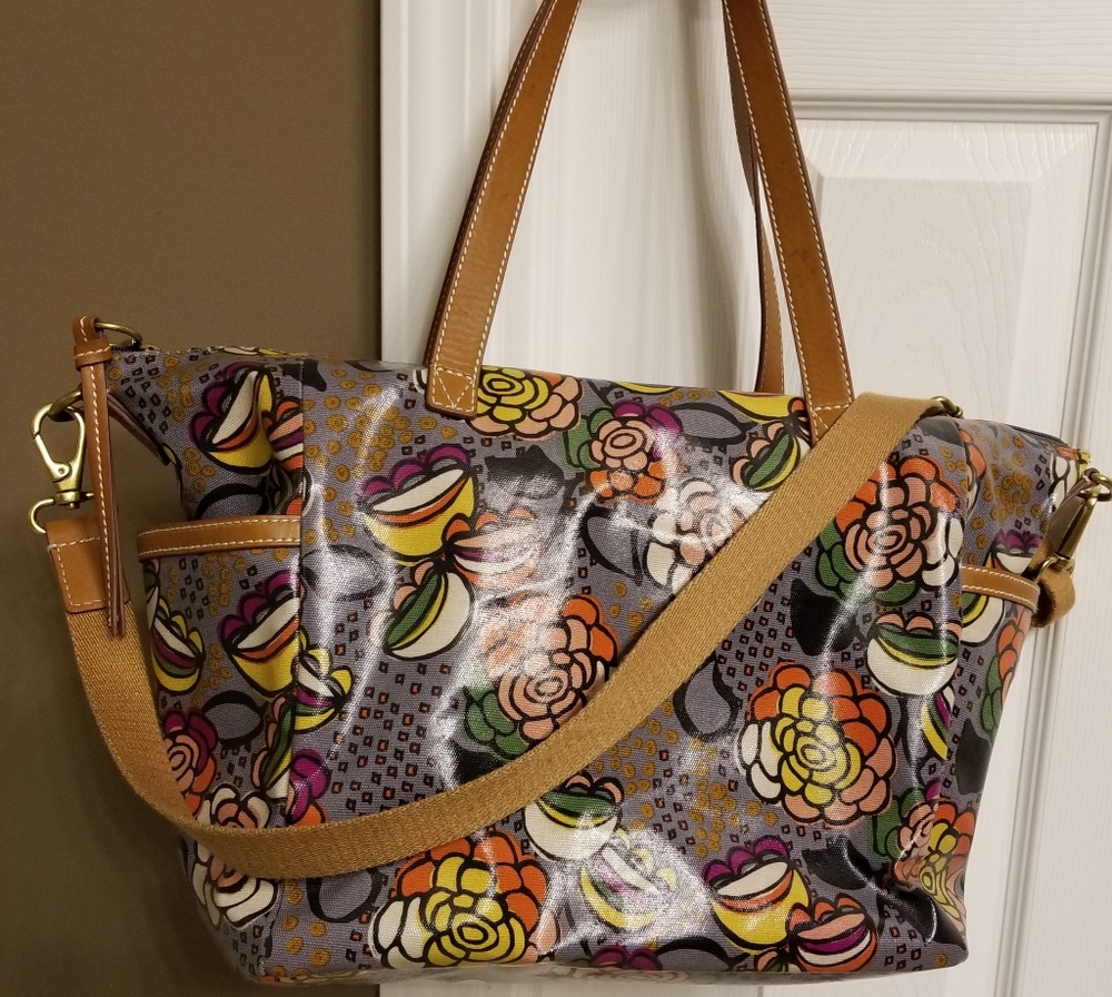 Fossil floral tote